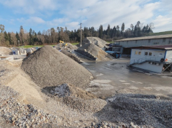 Schmid Kran AG, Kiesgrube